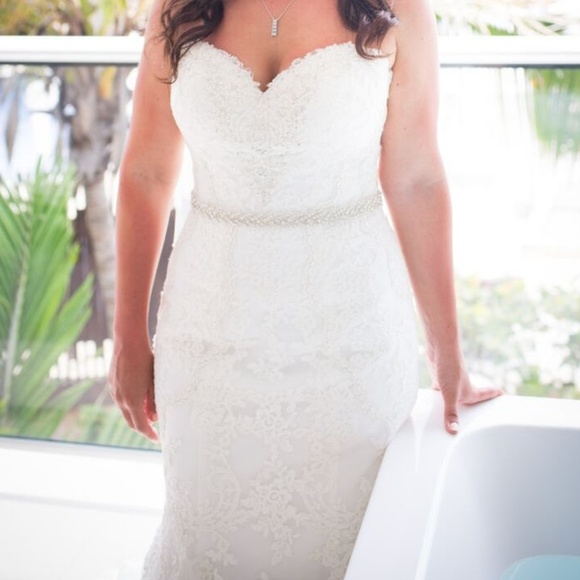 Stella York Wedding Dress 6220 - Picture 2 of 7